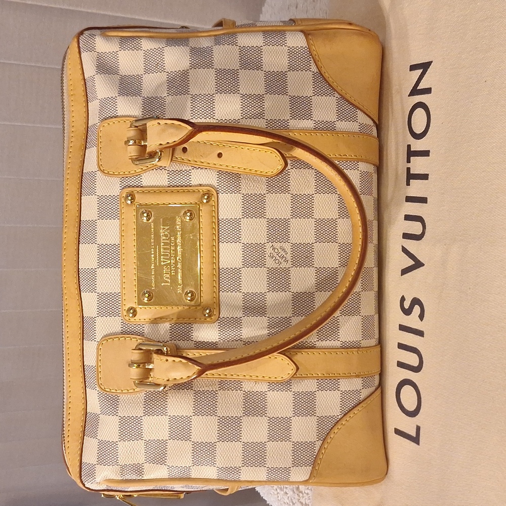 Louis Vuitton Berkeley